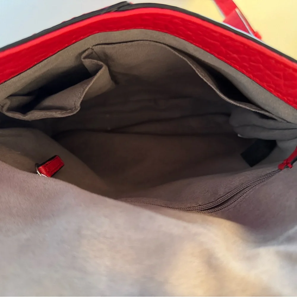 Vince Camuto Crossbody Bag Purse Scarlet Red 100% Genuine Leather Pockets Galore - Picture 6 of 13